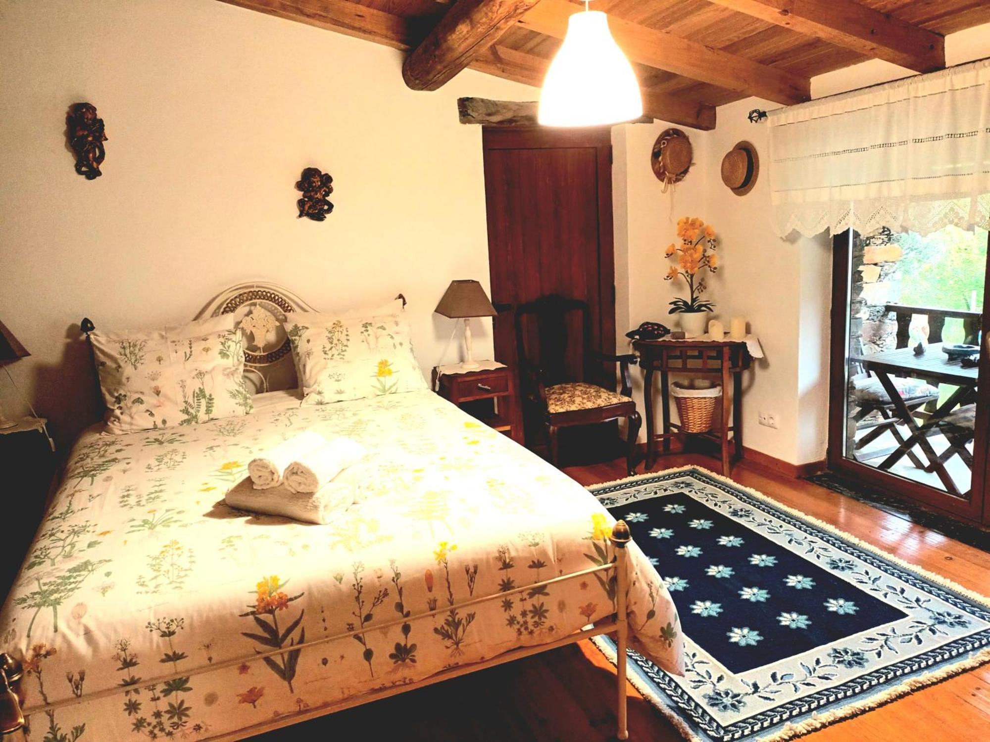 A Casa Da Natalia Guest House Cha de Alvares Exterior photo